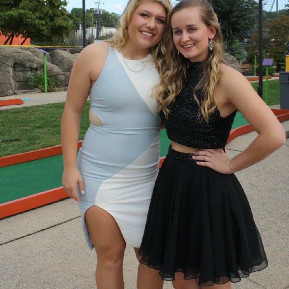 Elizabeth and James formal dress worn once - Picture 2 of 2